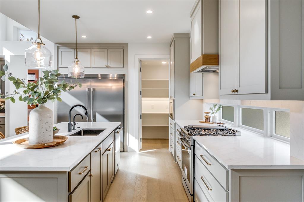 Abode White Rock - Residential