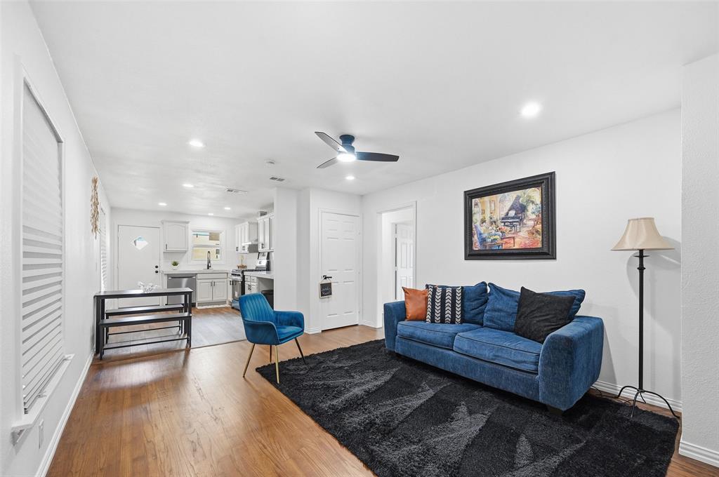 1422 Rosemont Street