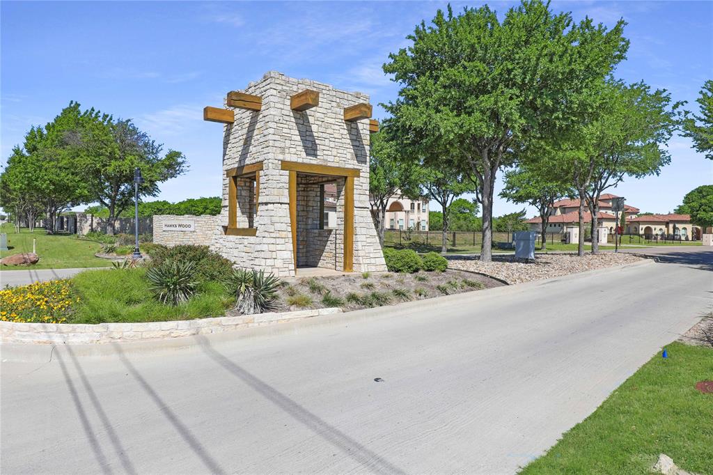 Hawkswood - Residential