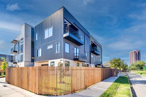 3825 Munger Avenue Dallas TX 75206