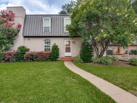 5234 Fleetwood Oaks Avenue 120 Dallas TX 75235