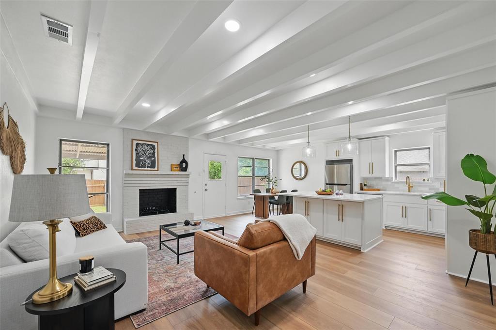 433 Lowell Lane