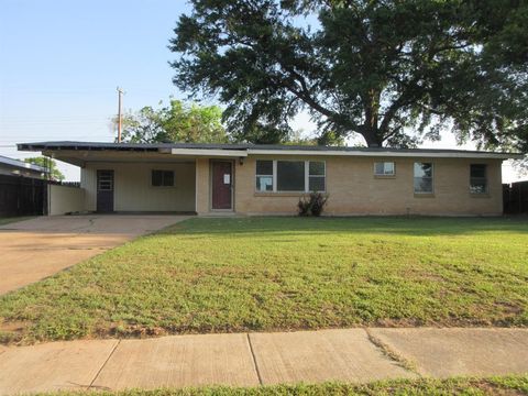 Photo of 1221 Caroline Drive, Bossier City, LA 71112 (MLS # 21233728)