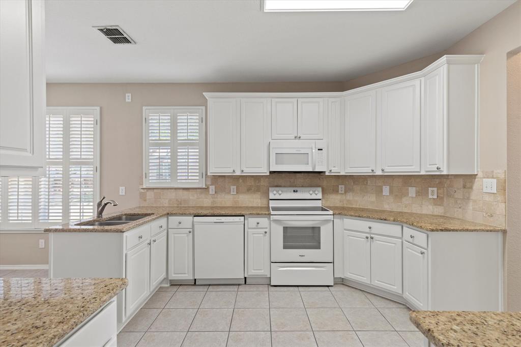 PASQUINELLIS PARKER ESTATES PH 1 - Residential Lease