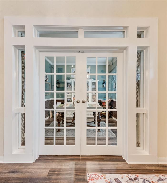 11808 Warbler Lane