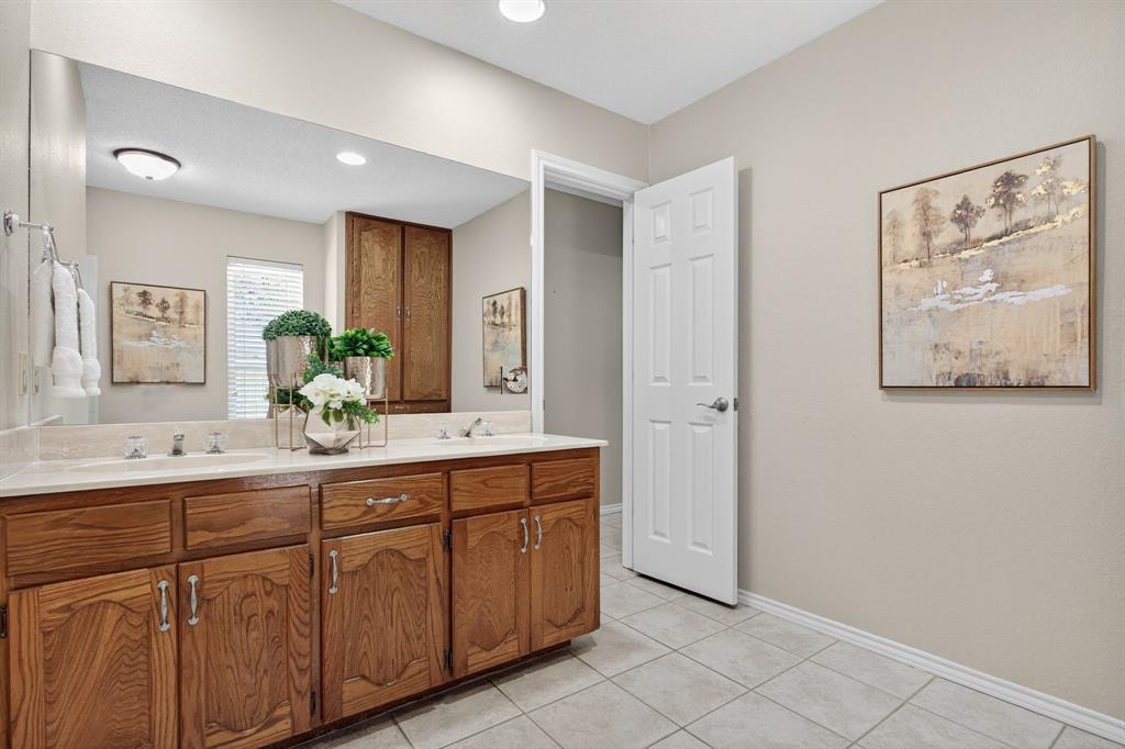 Mc Kamy Oaks Add - Residential