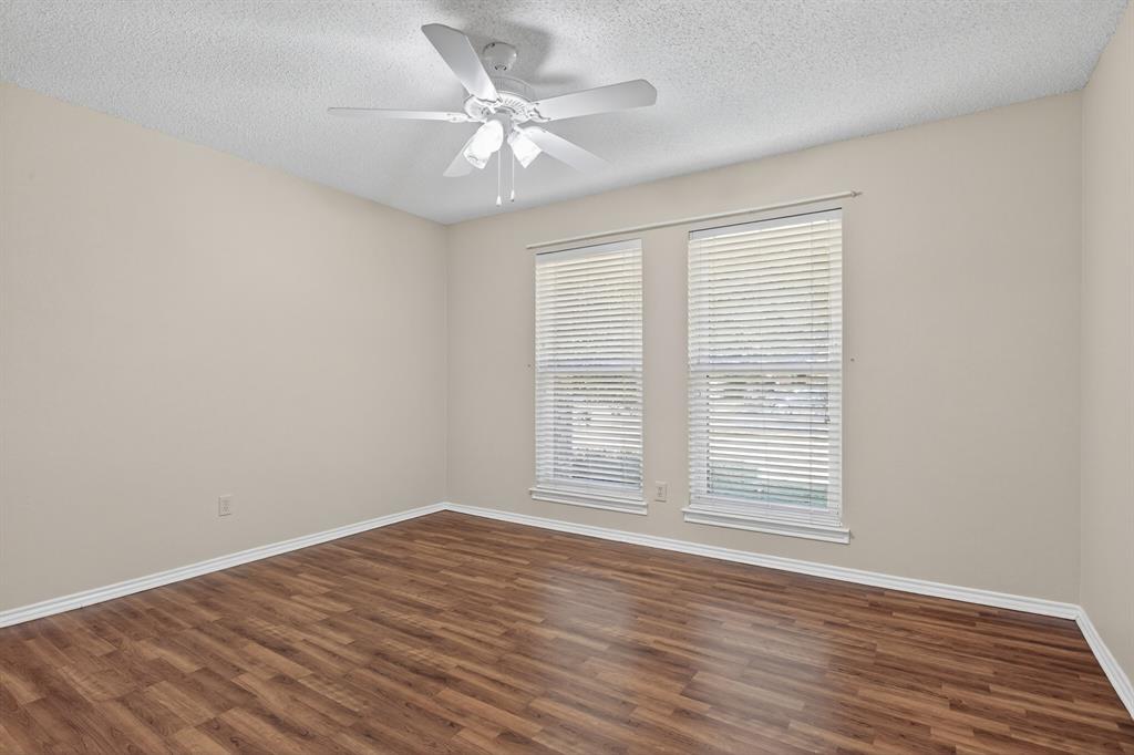 Mc Kamy Oaks Add - Residential