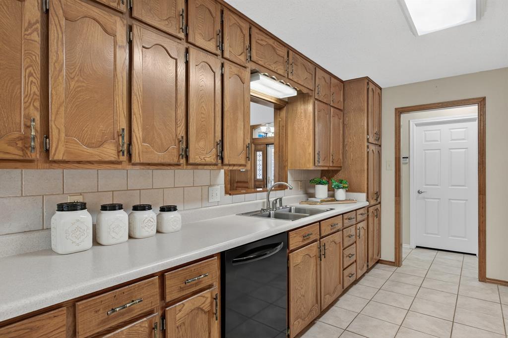 Mc Kamy Oaks Add - Residential