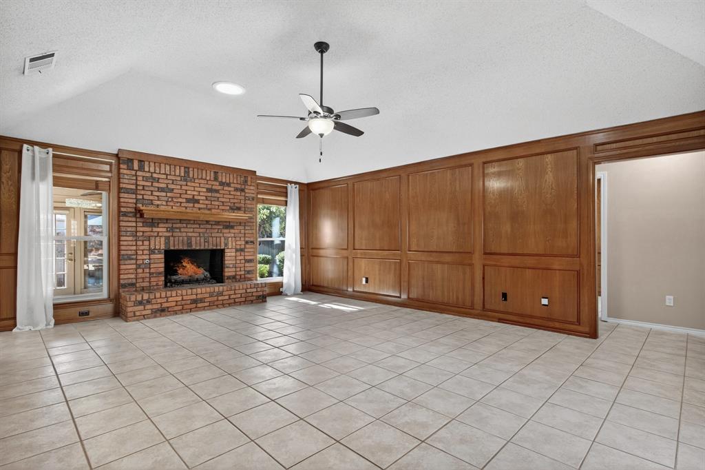 Mc Kamy Oaks Add - Residential