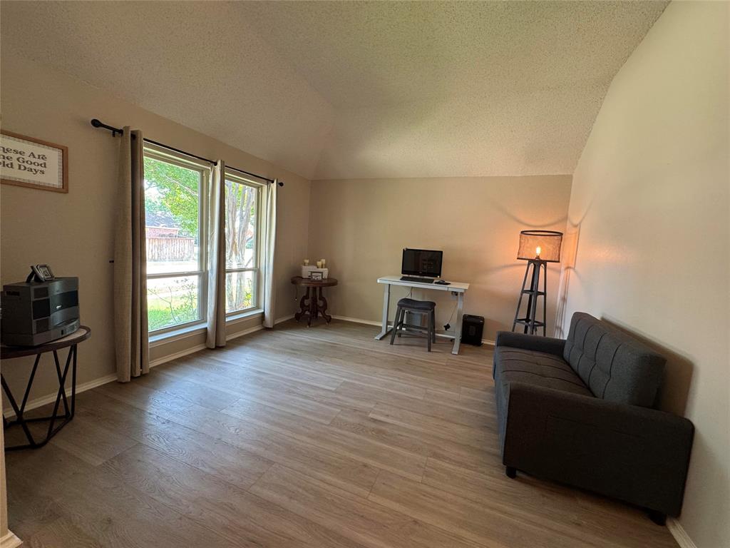 2075 Sunset Lane