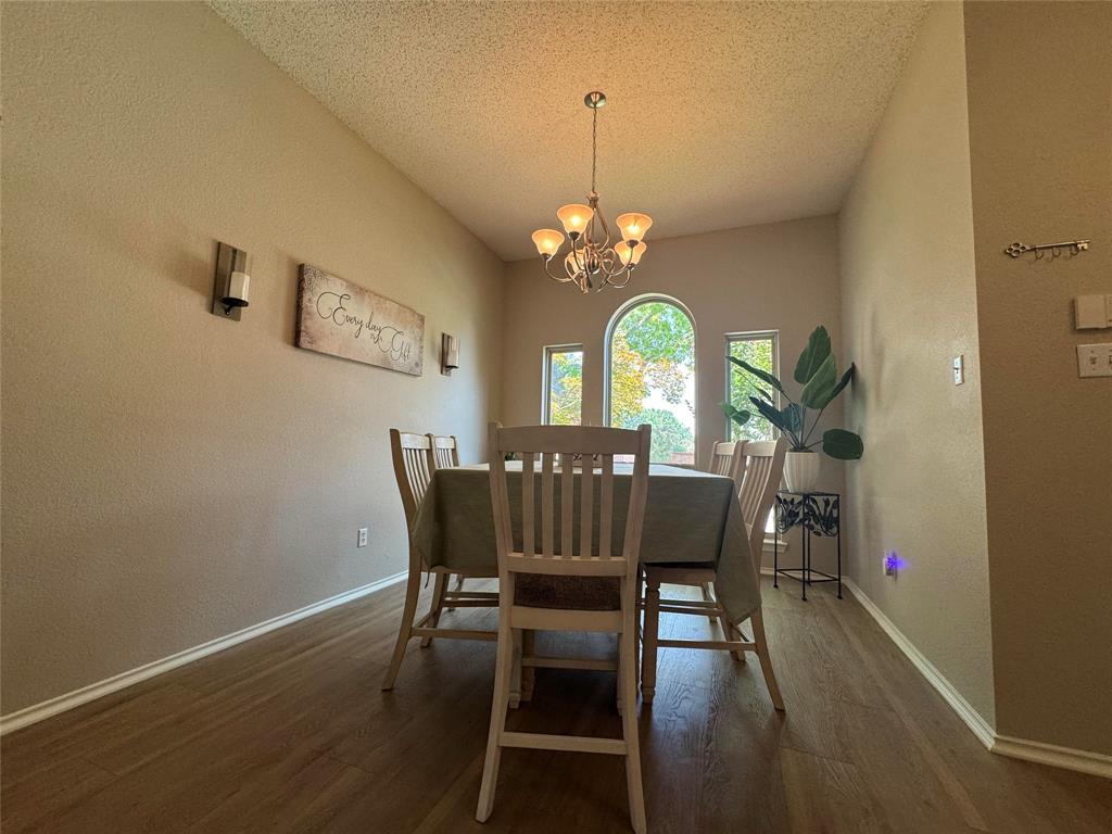 2075 Sunset Lane