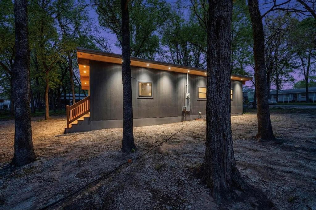 Whispering Oaks - Residential