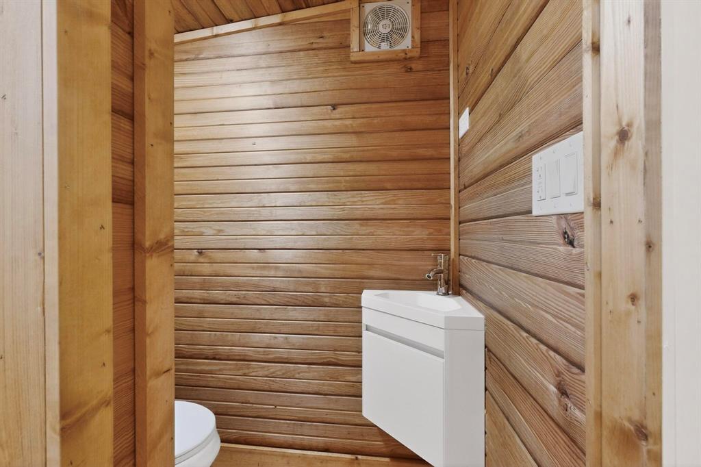 Whispering Oaks - Residential