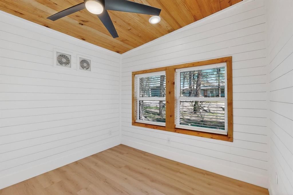 Whispering Oaks - Residential