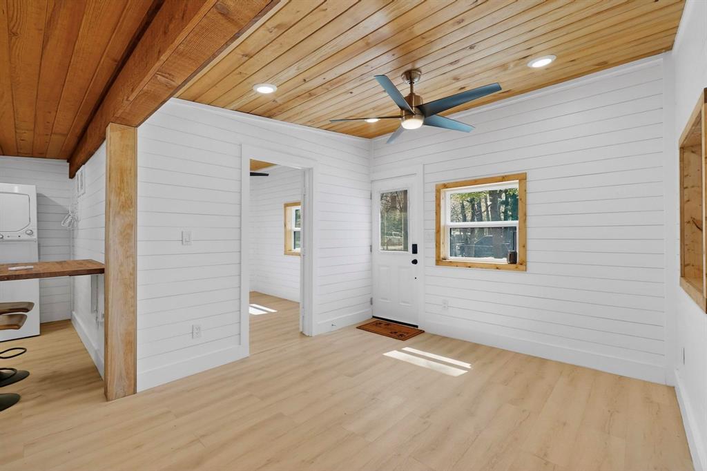 Whispering Oaks - Residential