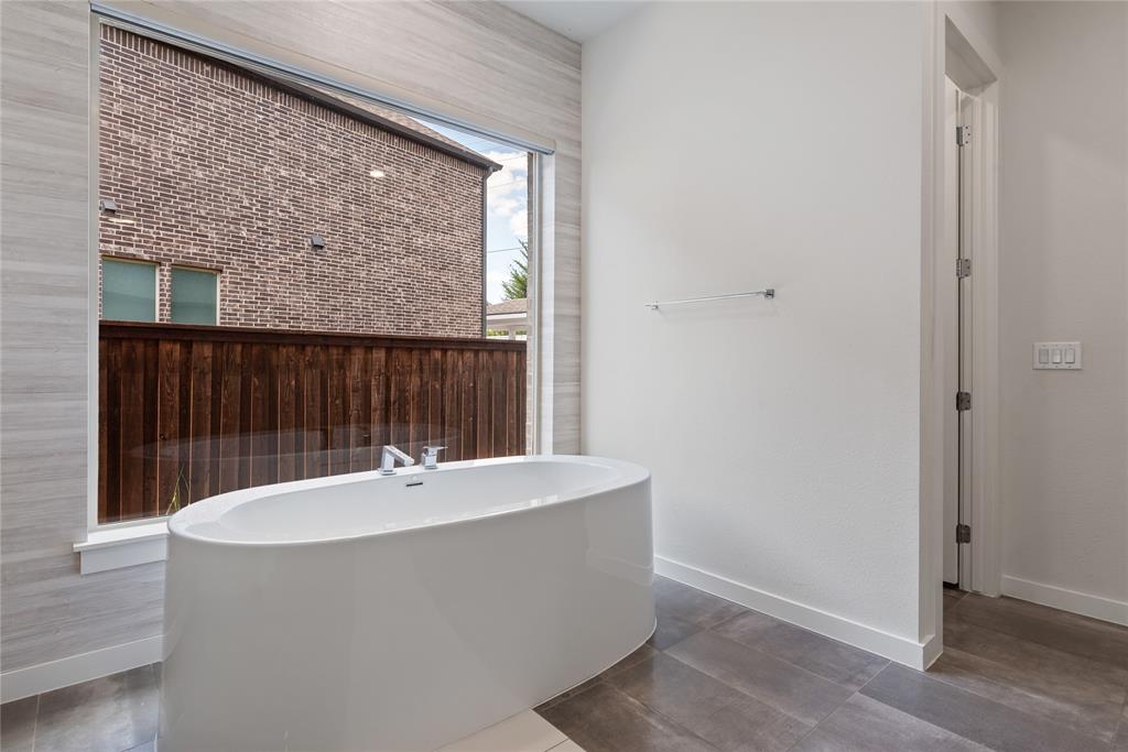 Mainvue At Phillips Creek Ranc - Residential Lease