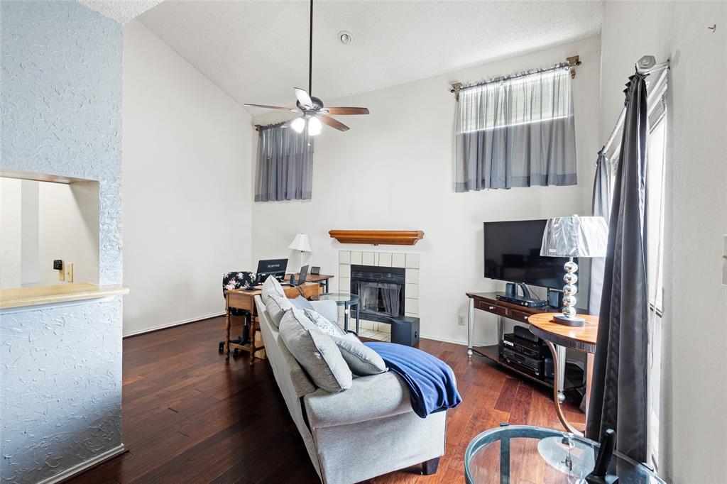 Oaks On The Bend Condos Ph 01-04 - Residential