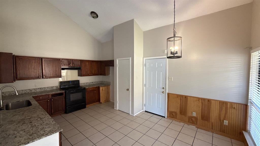 East Meadows Village - Residential