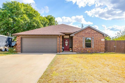 Photo of 4000 NE 4th Street, Mineral Wells, TX 76067 (MLS # 21385098)
