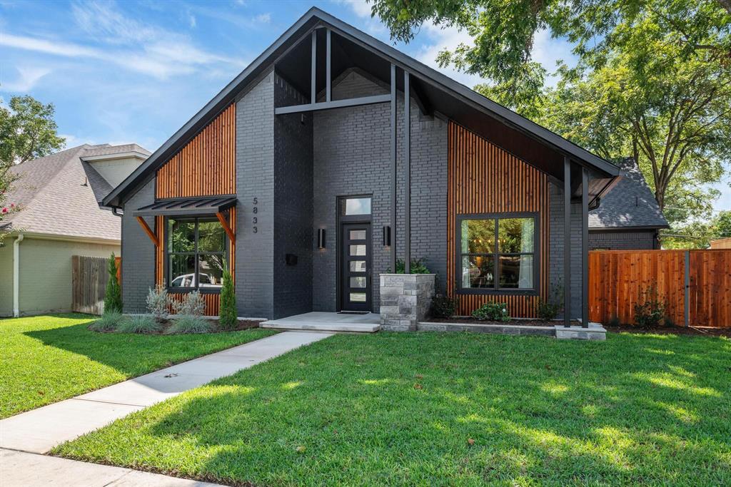 5833 Trigg Drive
