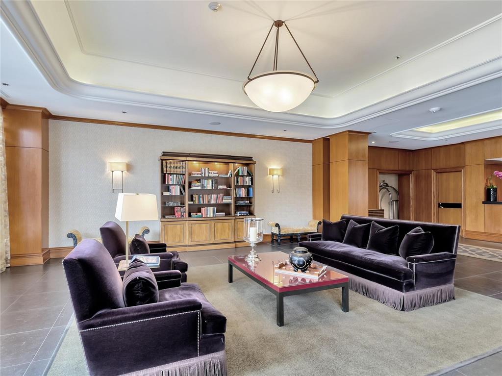 Latour Condo - Residential