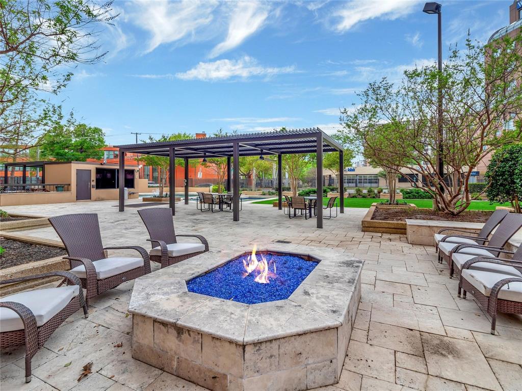 Latour Condo - Residential