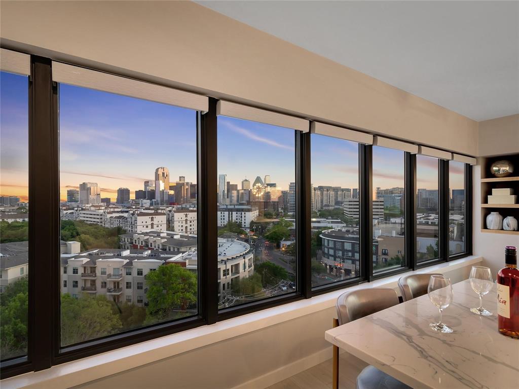 Latour Condo - Residential