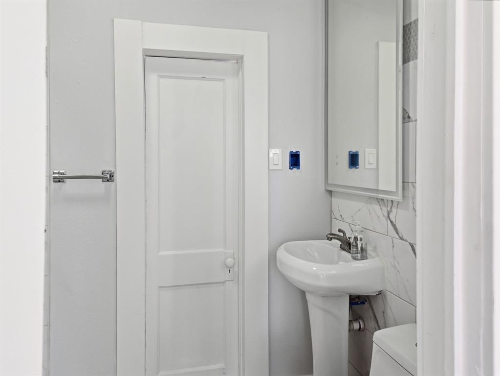 Mount Auburn - Residential Lease