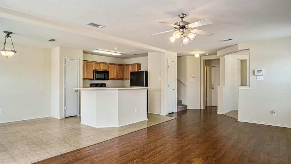 Villages Of Chisholm Ridge Th - Residential Lease