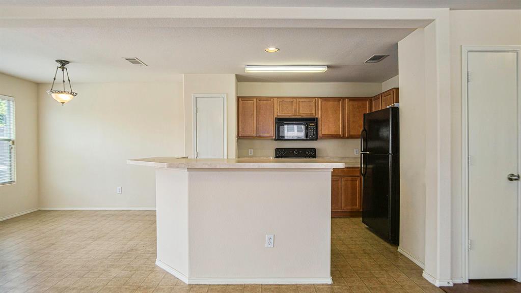 Villages Of Chisholm Ridge Th - Residential Lease