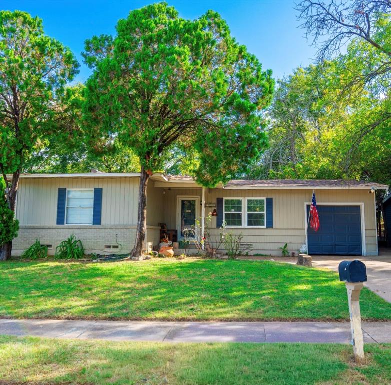 2016 Huntington Drive