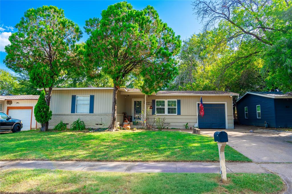 2016 Huntington Drive