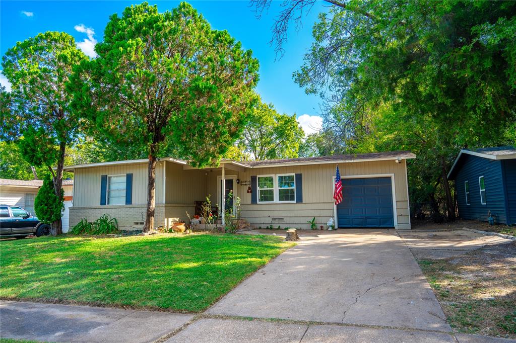 2016 Huntington Drive