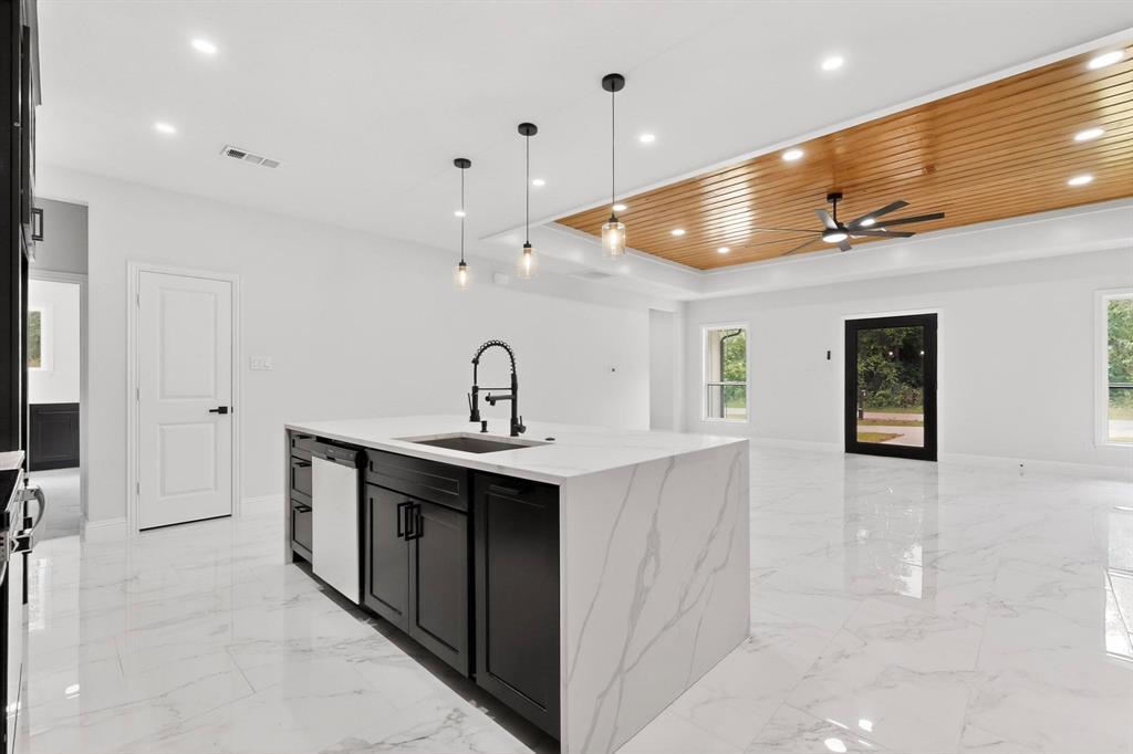 Paradise Bay - Residential