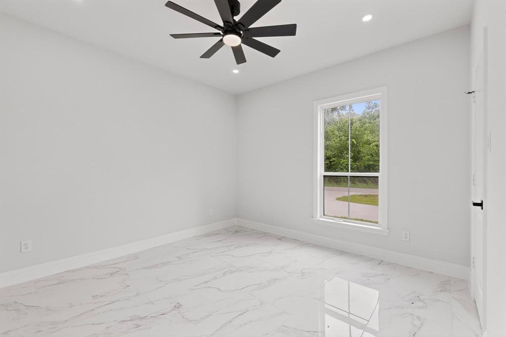 Paradise Bay - Residential