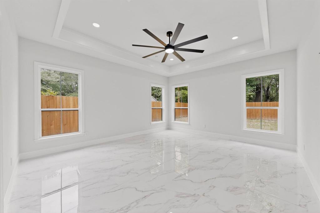 Paradise Bay - Residential