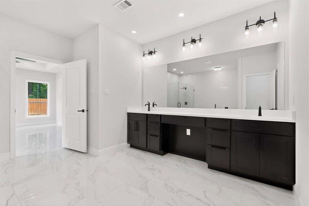 Paradise Bay - Residential