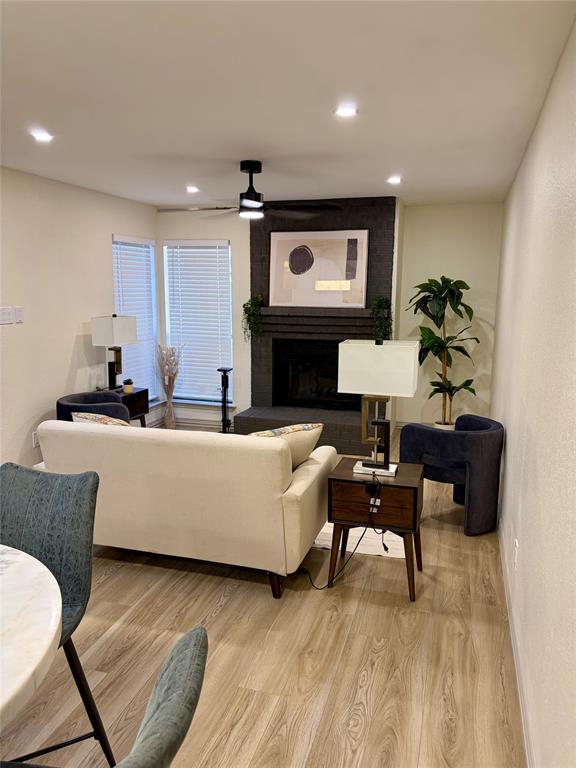 1829 Maplewood Trail