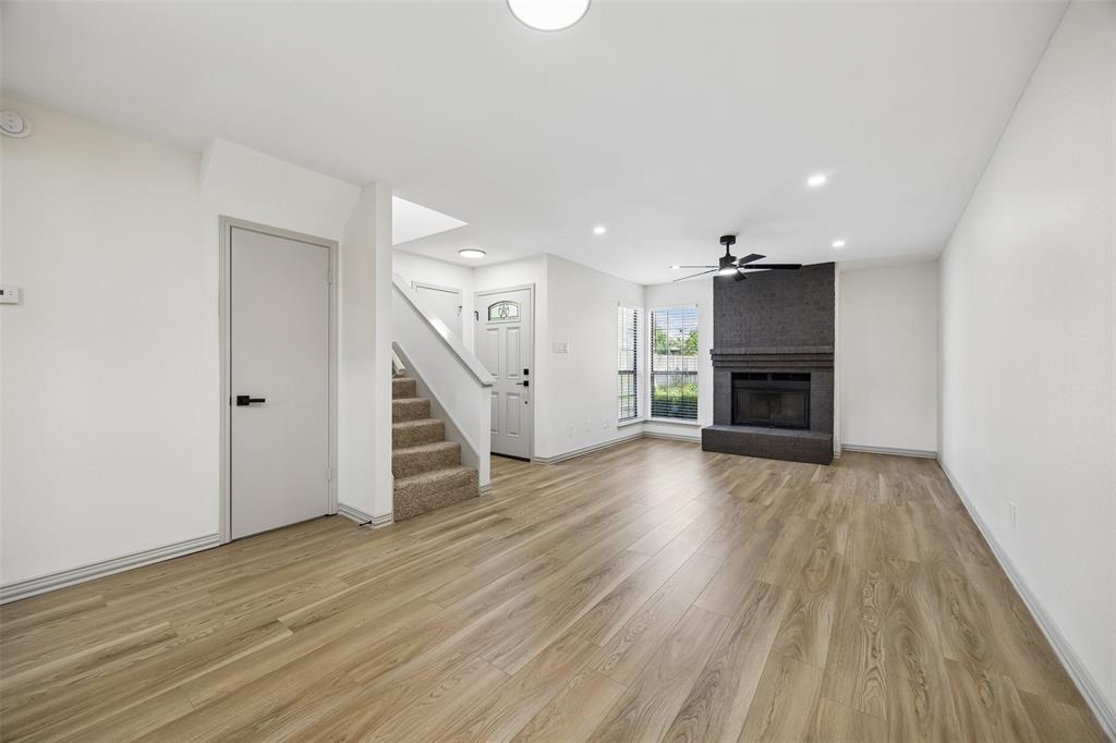 1829 Maplewood Trail