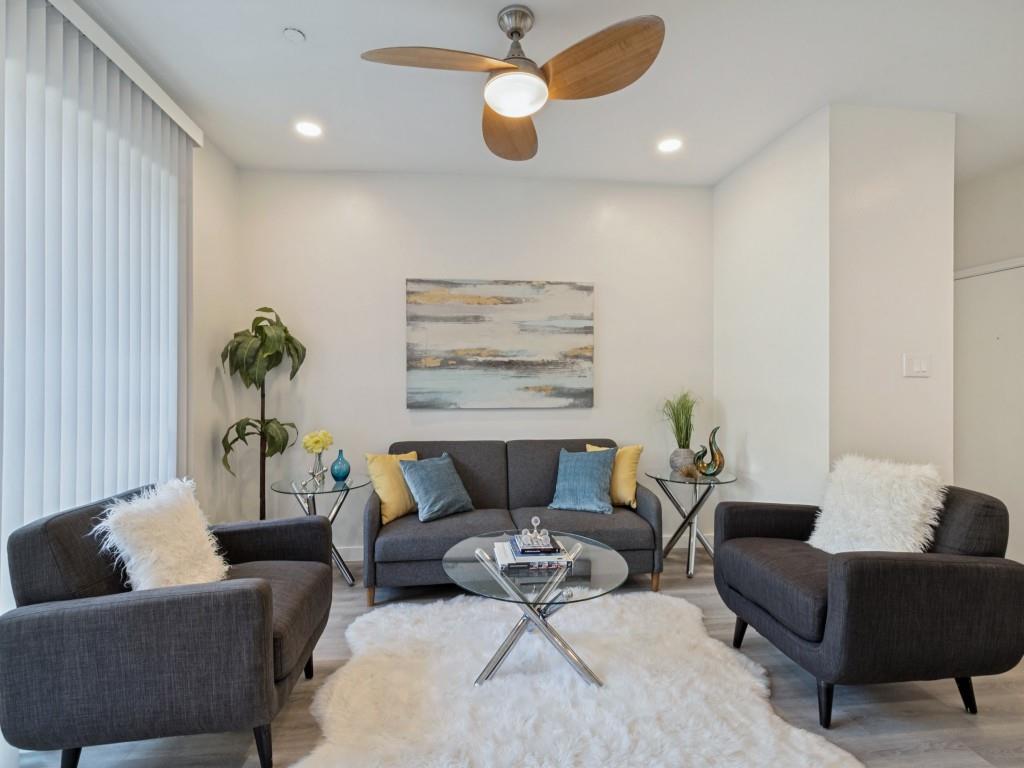 4221 Cole Avenue 102