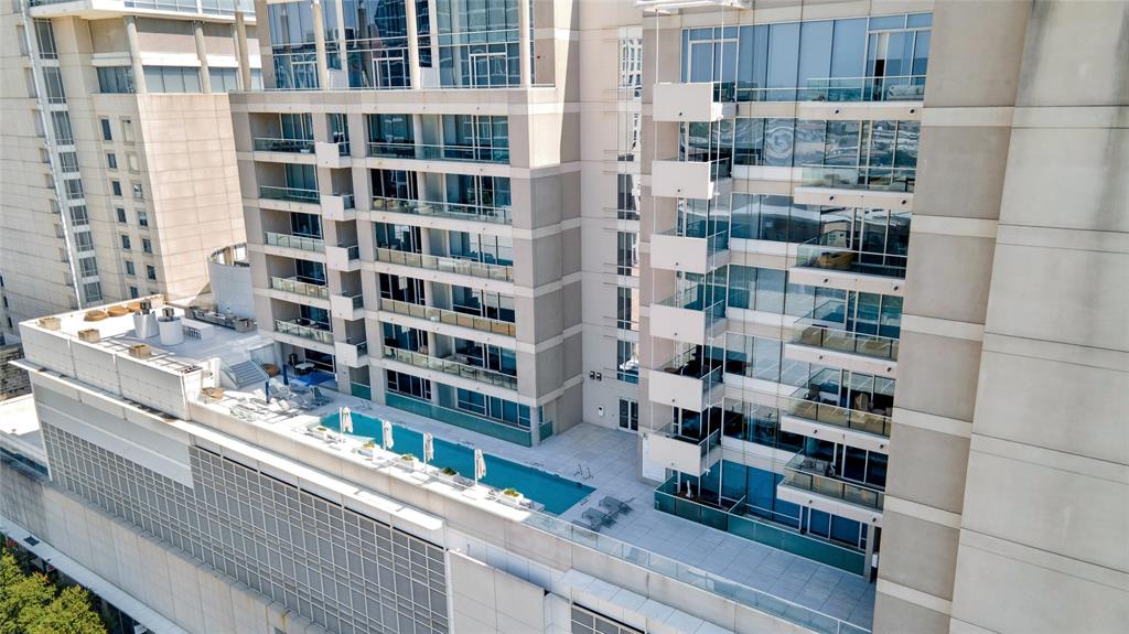 South Tower Residences - Residential