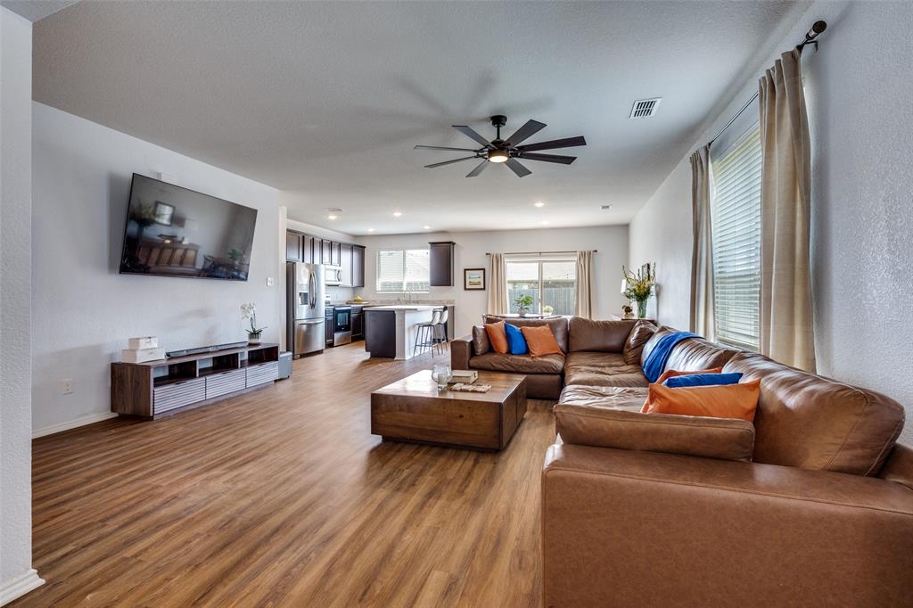 1009 Waverly Drive