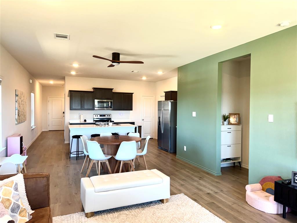 1121 Catalina Lane