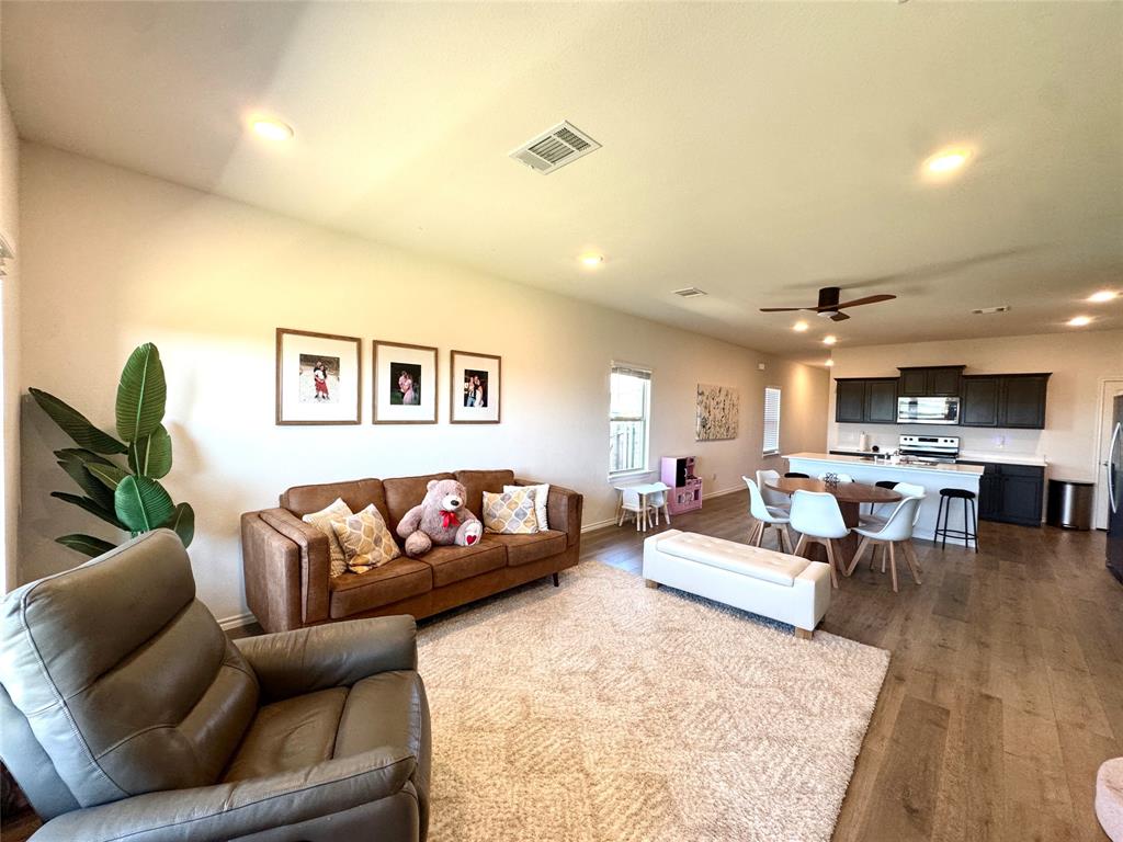 1121 Catalina Lane