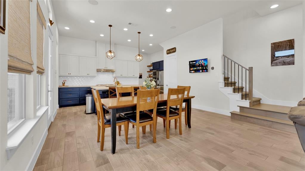 5925 Mayhew Court