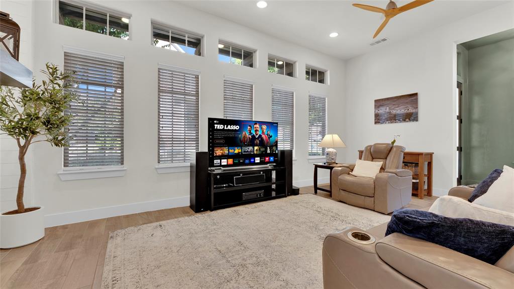 5925 Mayhew Court