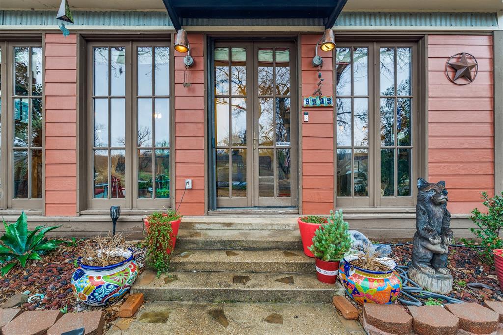 9235 E Lake Highlands Drive