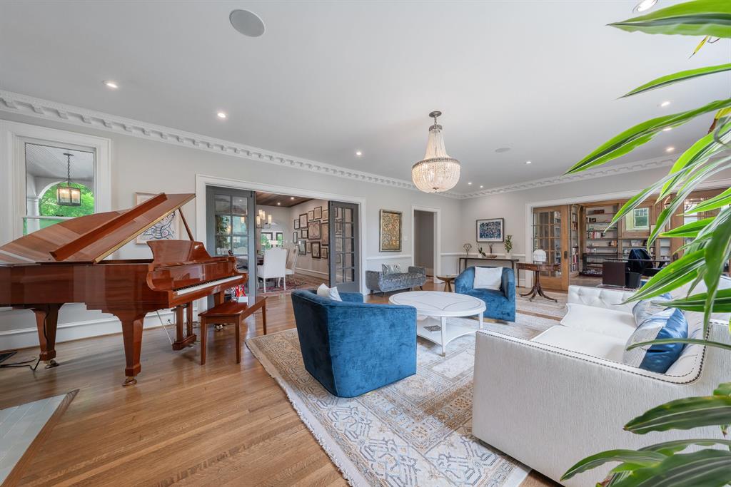 Munger Place - Residential