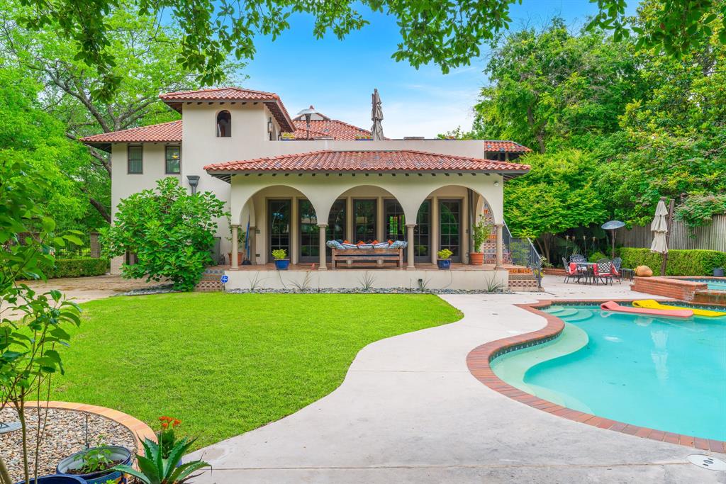 Munger Place - Residential