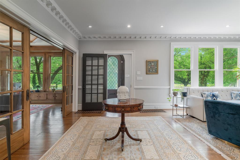 Munger Place - Residential